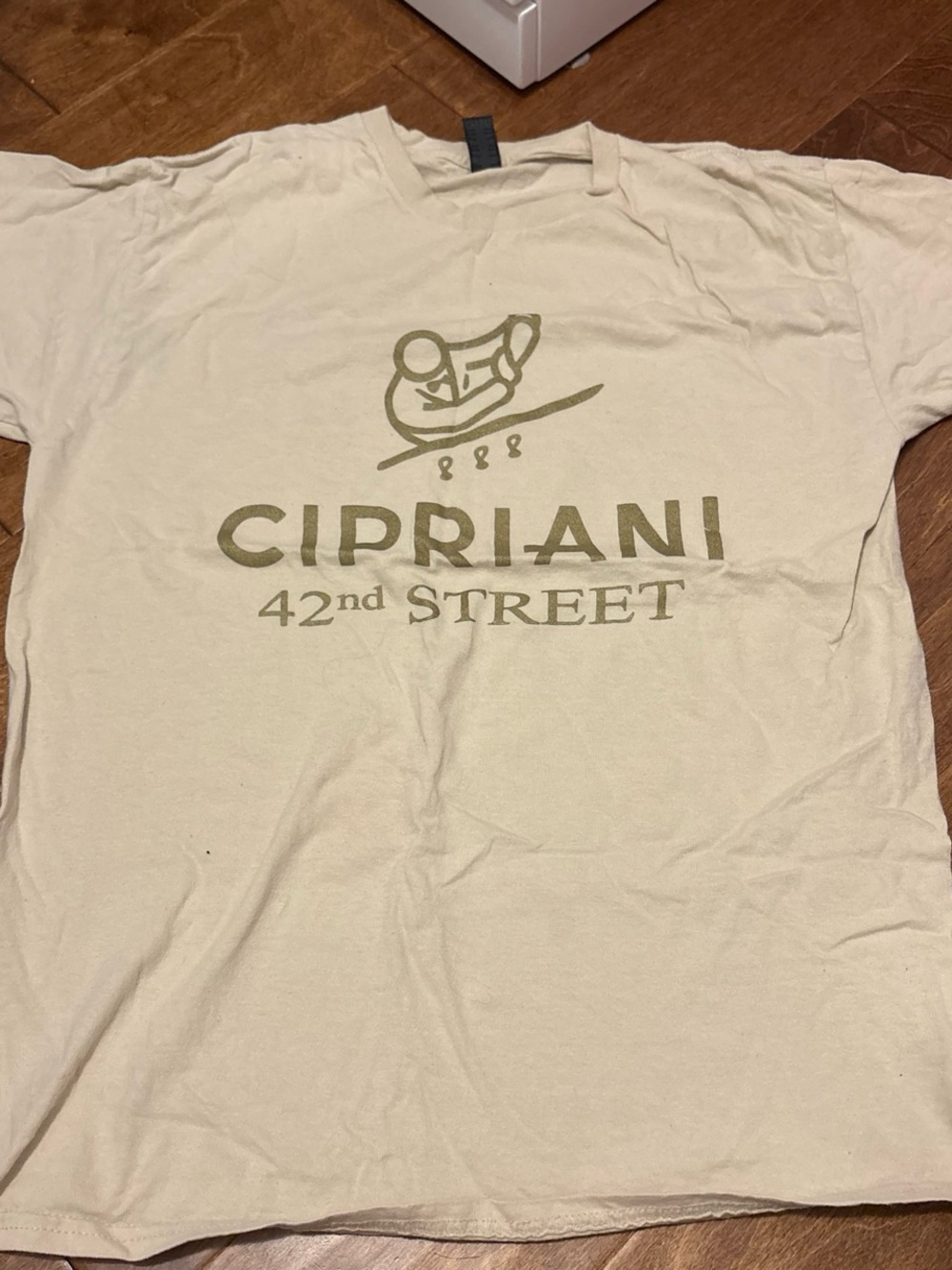 RIANI Women's Cream Tee with Olive Logo